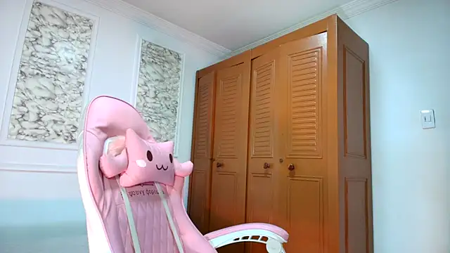 Danella houston online show from 11/05/25, 07:03