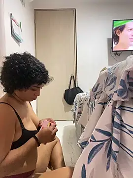 Snapshot of Tana_latin chatting on 10/08/25, 11:24 Tana latin online show from 10/08/25, 11:24