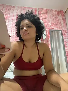 Snapshot of Tana_latin chatting on 10/15/25, 01:50 Tana latin online show from 10/15/25, 01:50