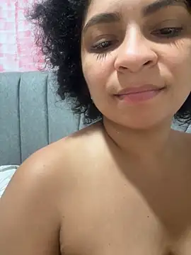 Snapshot of Tana_latin chatting on 11/24/25, 12:43 Tana latin online show from 11/24/25, 12:43