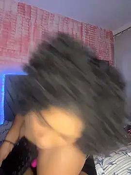 Snapshot of Tana_latin chatting on 12/04/25, 12:20 Tana latin online show from 12/04/25, 12:20