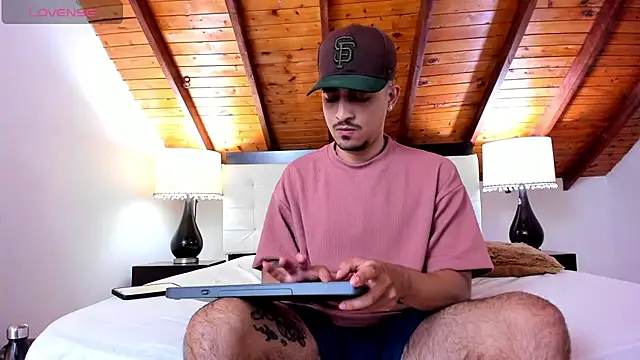 Sebastian Berne online show from 09/12/25, 07:36