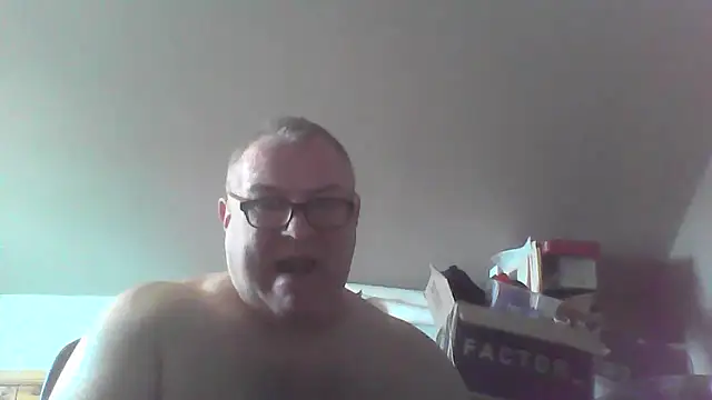 mkestr69 online show from 04/01/26, 05:43