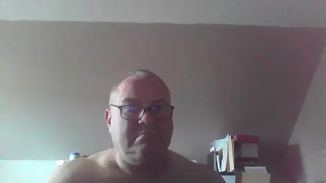 mkestr69 online show from 05/01/26, 07:51