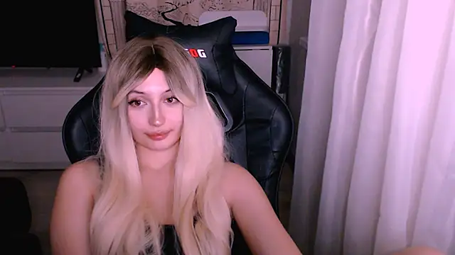 beauty blonde online show from 12/01/25, 12:21