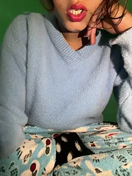 shnaz 1 online show from 12/16/25, 05:07