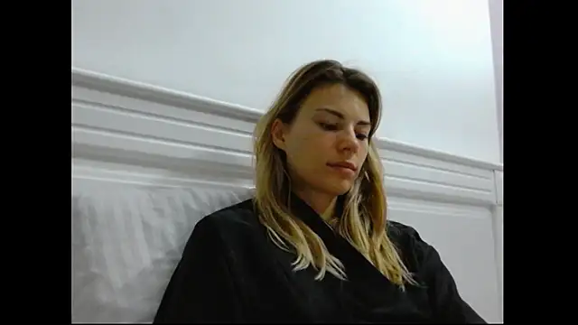 Snapshot of Goddess_Lia chatting on 02/06/25, 03:48 Goddess Lia online show from 02/06/25, 03:48