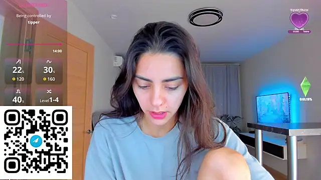 Snapshot of EmiliaZen chatting on 10/25/25, 08:25 EmiliaZen online show from 10/25/25, 08:25