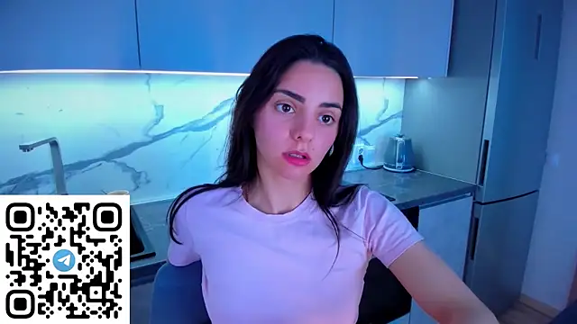 EmiliaZen online show from 06/04/26, 10:54