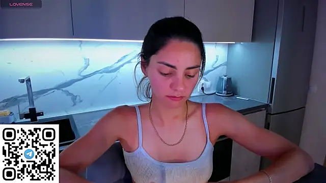 EmiliaZen online show from 07/18/26, 04:22