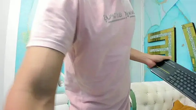 Andy dior18 online show from 02/28/25, 02:09