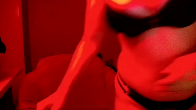 Snapshot of FetishLady89 chatting on 10/30/25, 05:02 FetishLady89 online show from 10/30/25, 05:02