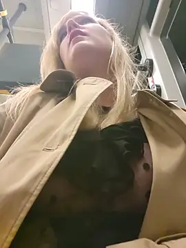 Sexybiene969 online show from 11/01/25, 04:09