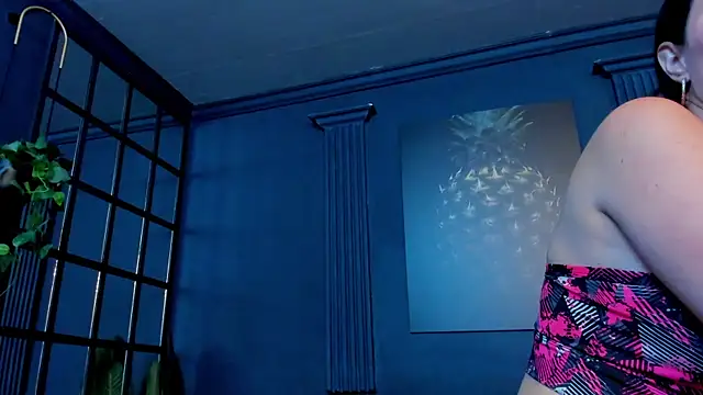 Snapshot of scarlet_edwars chatting on 10/19/25, 12:17 scarlet edwars online show from 10/19/25, 12:17