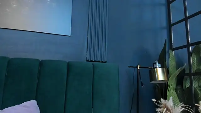 Snapshot of scarlet_edwars chatting on 10/28/25, 07:49 scarlet edwars online show from 10/28/25, 07:49