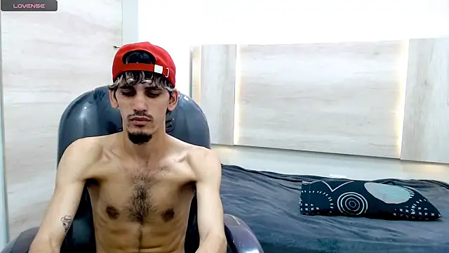 Dirty Kingg online show from 02/15/25, 01:31