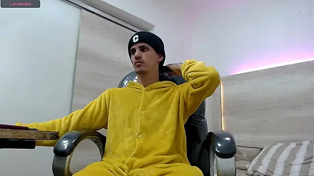 Dirty Kingg online show from 03/20/25, 08:40