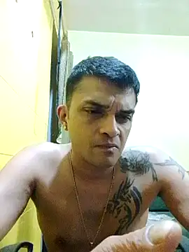 Snapshot of crazyfreaking chatting on 02/06/25, 09:17 crazyfreaking online show from 02/06/25, 09:17