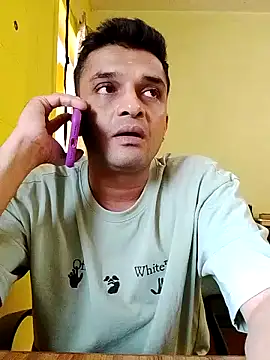 Snapshot of crazyfreaking chatting on 02/07/25, 09:58 crazyfreaking online show from 02/07/25, 09:58