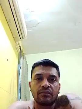 Snapshot of crazyfreaking chatting on 02/15/25, 12:43 crazyfreaking online show from 02/15/25, 12:43