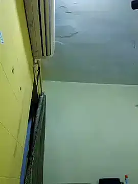 Snapshot of crazyfreaking chatting on 03/02/25, 05:04 crazyfreaking online show from 03/02/25, 05:04