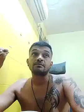 Snapshot of crazyfreaking chatting on 03/15/25, 03:27 crazyfreaking online show from 03/15/25, 03:27