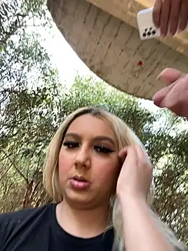 Snapshot of hotamanda01 chatting on 12/01/25, 10:31 hotamanda01 online show from 12/01/25, 10:31