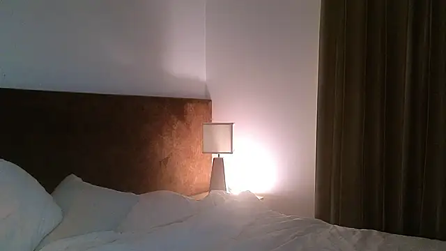 Snapshot of DemiDee chatting on 09/30/25, 11:15 DemiDee online show from 09/30/25, 11:15