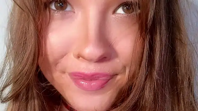 Snapshot of DemiDee chatting on 11/15/25, 01:29 DemiDee online show from 11/15/25, 01:29