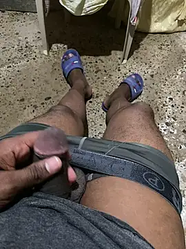 Snapshot of Blackmaicrost chatting on 02/06/25, 06:29 Blackmaicrost online show from 02/06/25, 06:29