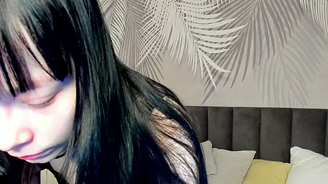 SkinyJoyce online show from 02/16/25, 01:47