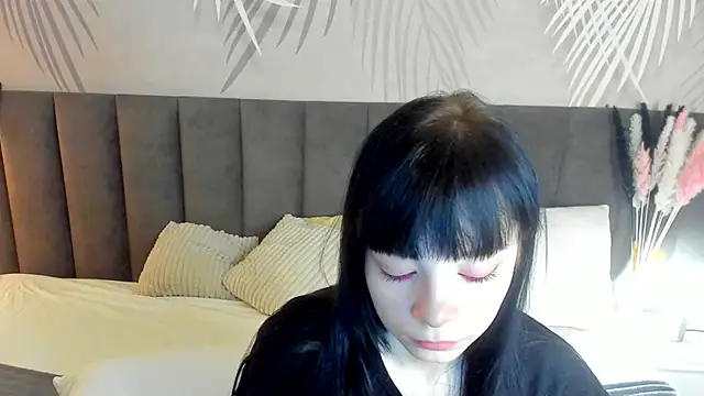 SkinyJoyce online show from 02/24/25, 05:11