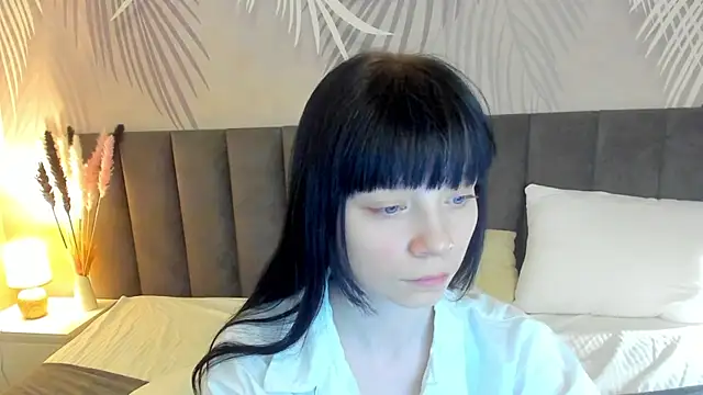SkinyJoyce online show from 02/27/25, 08:17