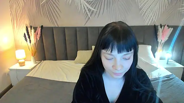 SkinyJoyce online show from 03/02/25, 08:05