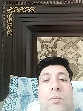 innocentboy1987 online show from 05/09/26, 05:56