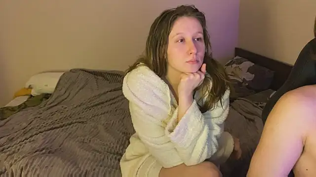 Snapshot of Sabrinaanddaniel chatting on 11/28/25, 06:43 Sabrinaanddaniel online show from 11/28/25, 06:43