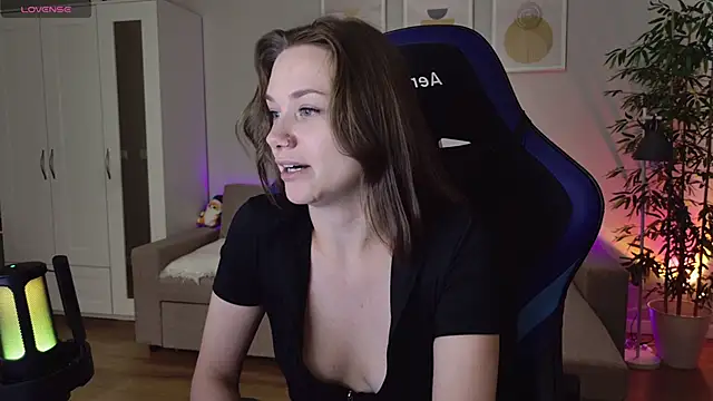 alexa feels  online show from 06/07/26, 04:11