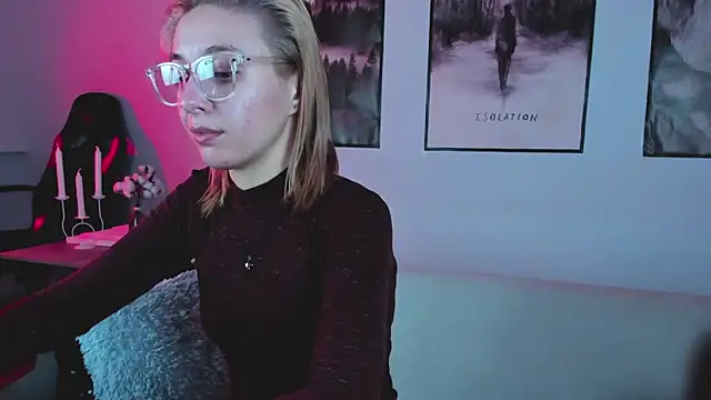 Snapshot of PhilippaAdamas chatting on 02/13/25, 08:48 PhilippaAdamas online show from 02/13/25, 08:48