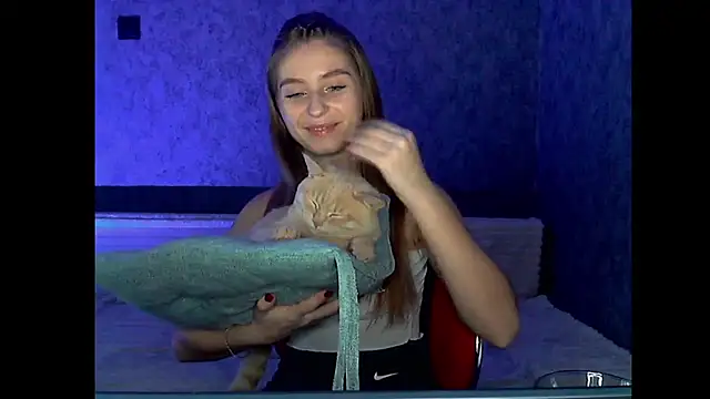 Nana Rain online show from 03/10/25, 04:03