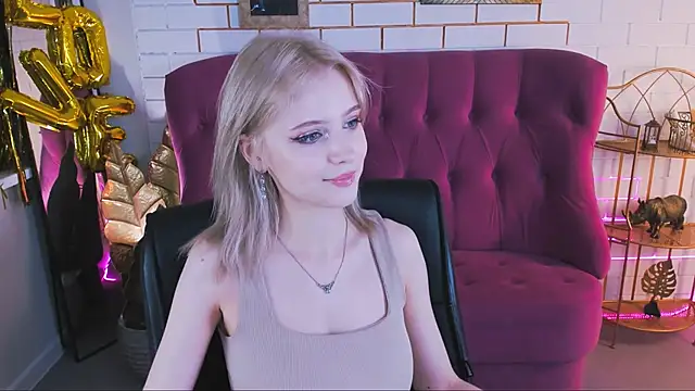 LeonaStane online show from 10/10/25, 05:12