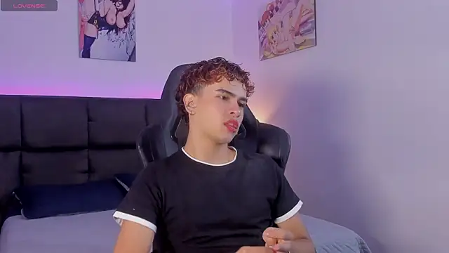 Aiiden 15 online show from 10/24/25, 12:23