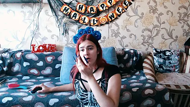 JennyStormy online show from 10/31/25, 09:43