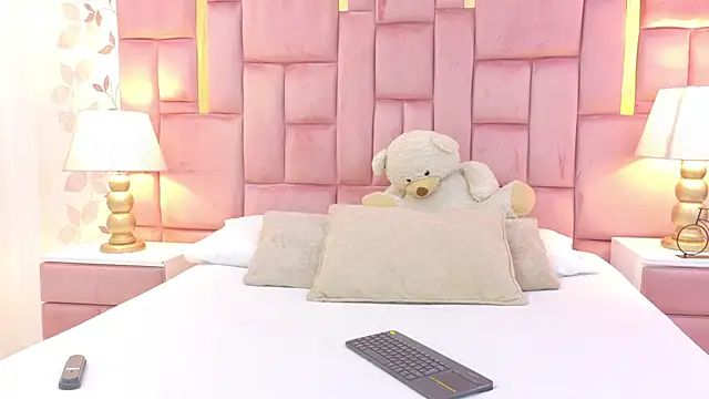 ArianaFranco online show from 06/11/26, 01:09