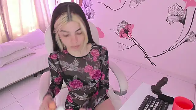 Isabela Fiorelli online show from 09/20/25, 01:56