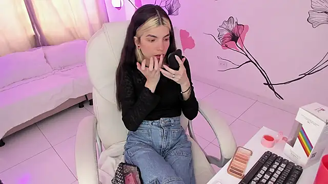 Isabela Fiorelli online show from 09/27/25, 05:18