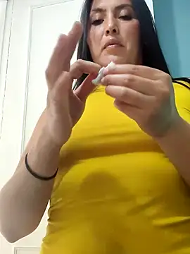 dulce valeriaa online show from 02/20/25, 09:31
