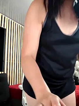 dulce valeriaa online show from 02/23/25, 08:11