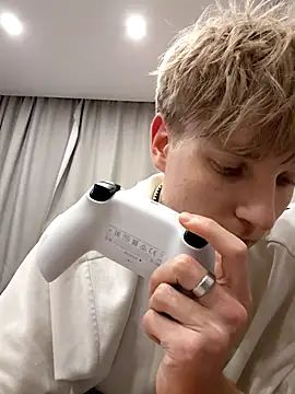 And25bn online show from 10/22/25, 01:50