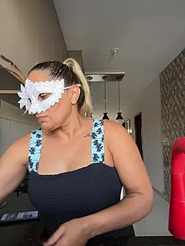 Snapshot of Gabyseex chatting on 06/22/26, 04:15 Gabyseex online show from 06/22/26, 04:15
