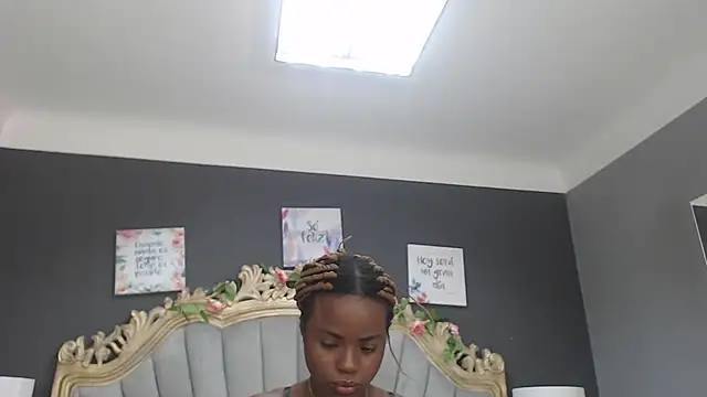 LindaBird online show from 03/15/25, 11:08